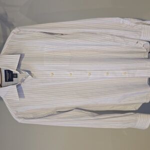 American Eagle Outftters Regular Fit Shirt Size M